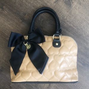 Authentic Betsey Johnson Quilted Heart Lg Bow Bag